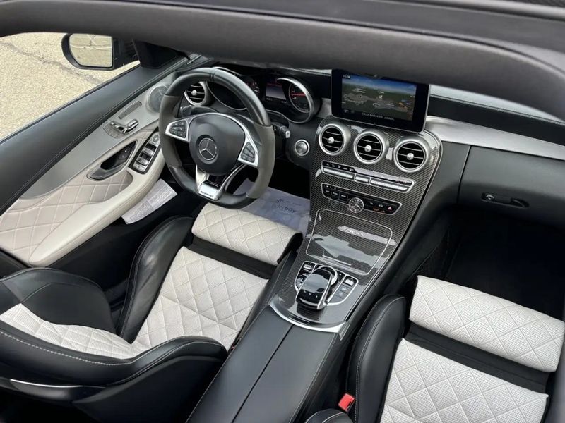 Mercedes-Benz C-Class • 2015 • 129,000 km 4