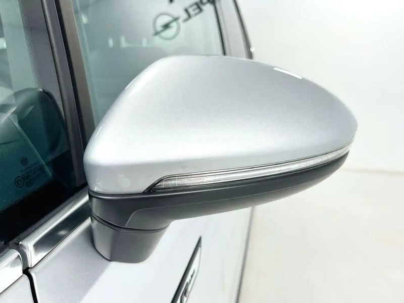 Volkswagen Touran • 2020 • 89,000 km 11