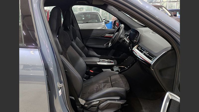 BMW i3 • 2024 • 13,026 km 3