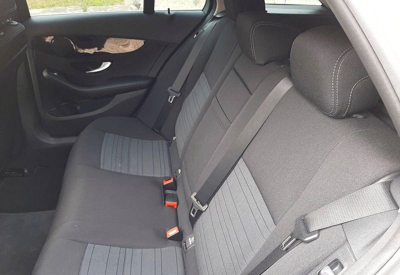 Mercedes-Benz C • 2015 • 139,999 km 10