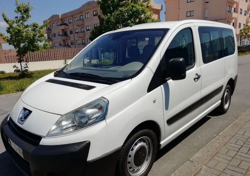 Peugeot 207 • 2007 • 250,000 km 2