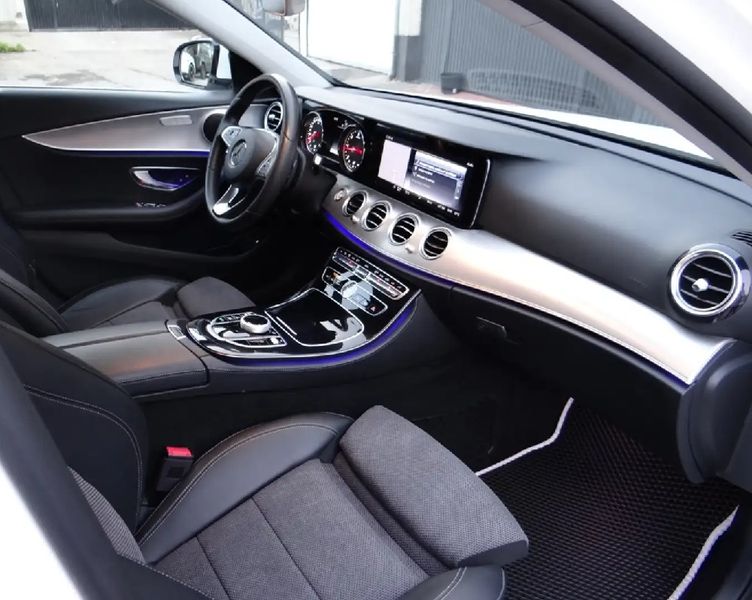 Mercedes-Benz E • 2018 • 89,000 km 9