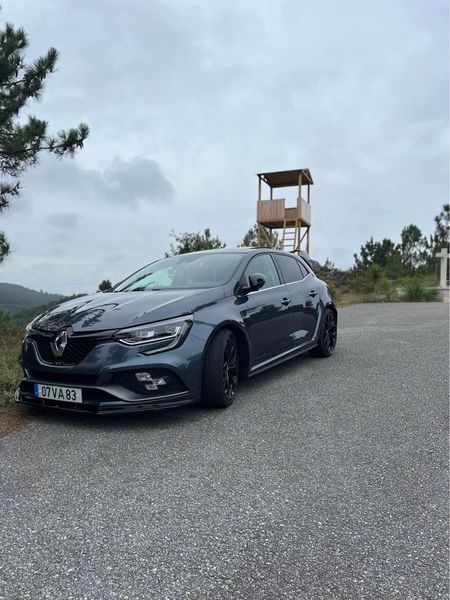 Renault Mégane • 2018 • 43,000 km 2