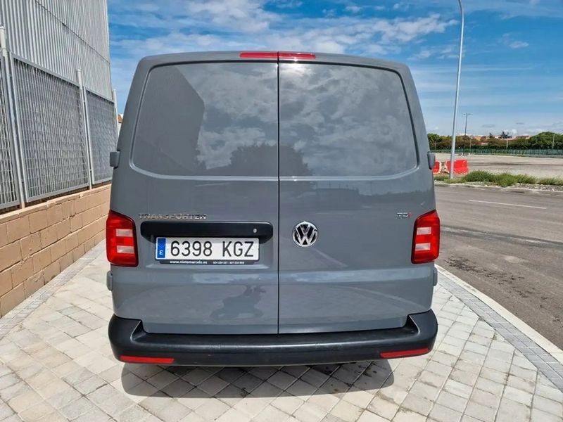 Volkswagen T5 Transporter Shuttle • 2018 • 184,000 km 3