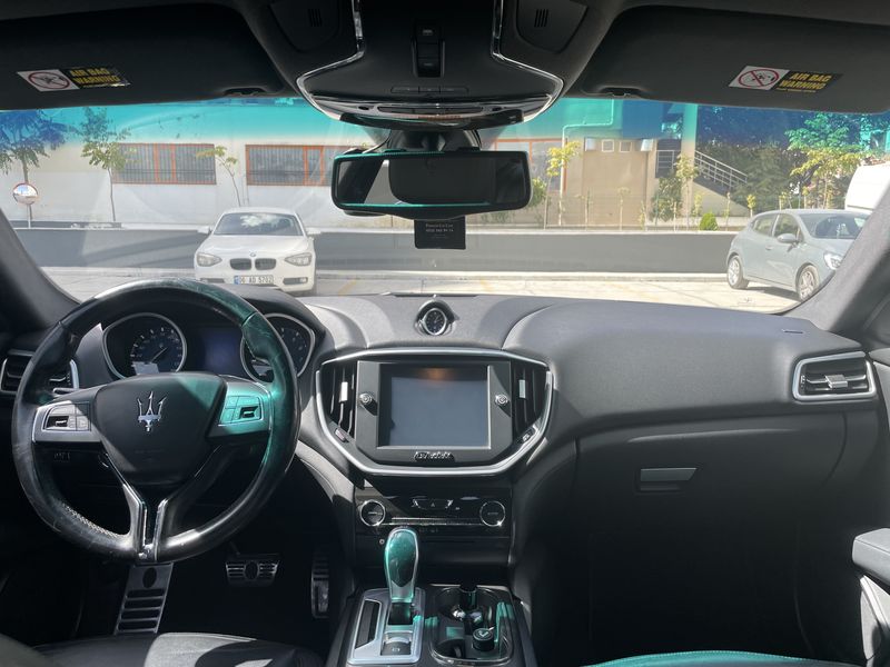 Maserati Ghibli • 2015 • 50,300 km 5