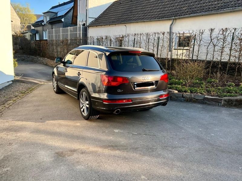 Audi Q7 • 2006 • 247,000 km 2