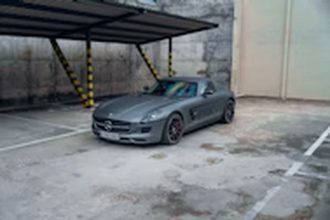 Mercedes-Benz SLS AMG GT • 2013 • 70,000 km 11
