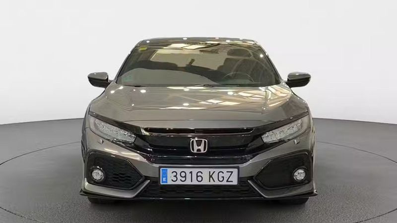 Honda Civic • 2018 • 42,804 km 14