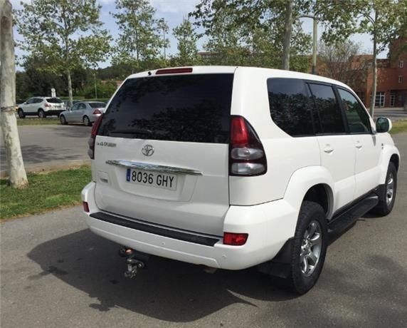 Toyota Land Cruiser • 2008 • 169,000 km 7