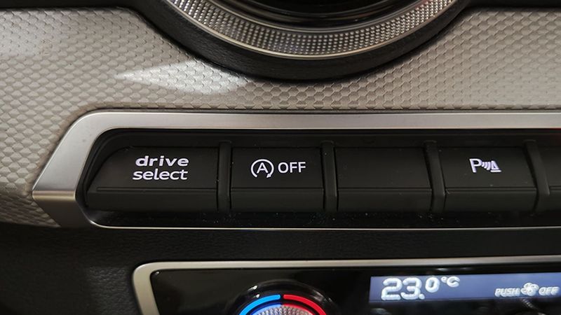 Audi Q3 • 2023 • 40,892 km 9