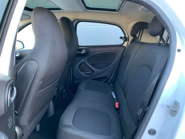 Smart Forfour • 2018 • 60,000 km 13