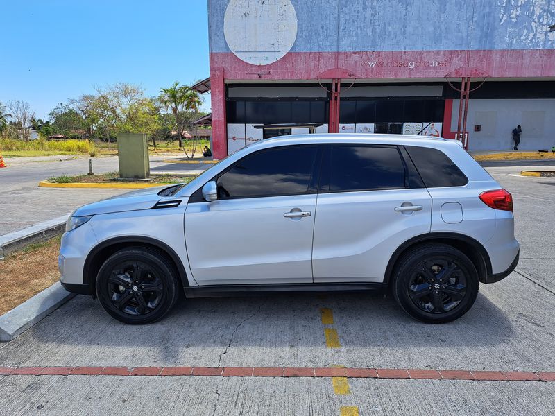 Suzuki Vitara • 2019 • 106,000 km 1