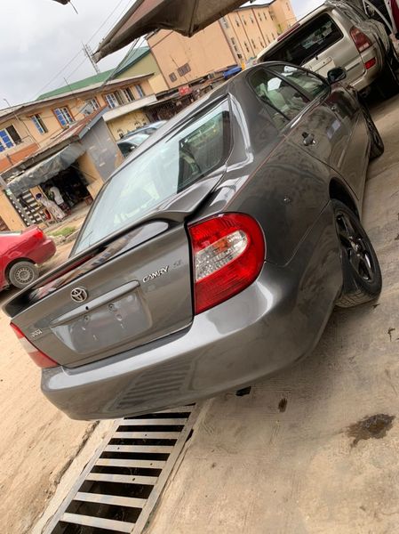 Toyota Camry • 2003 • 2 km 5