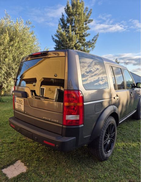 Land Rover Discovery • 2006 • 250,000 km 2
