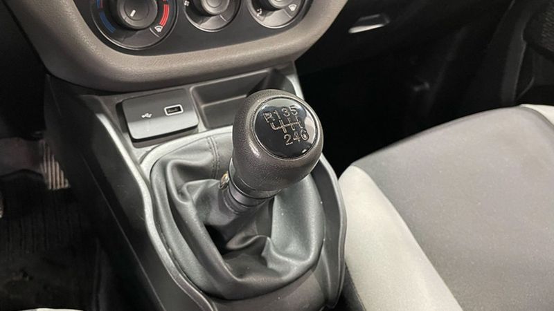 Fiat Doblo • 2019 • 93,525 km 4