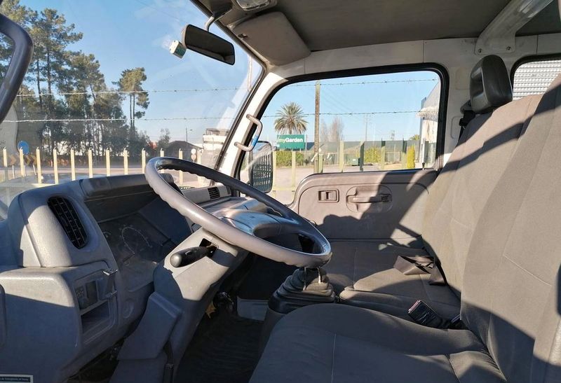 Nissan Cabstar E - T • 2005 • 90,000 km 5