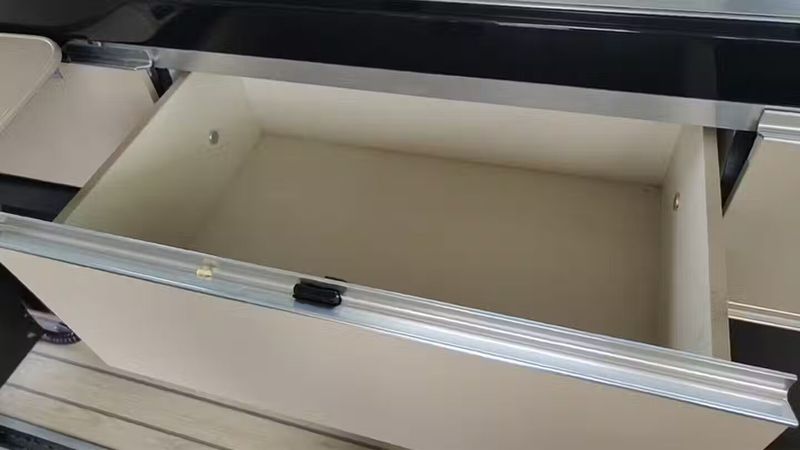 Mercedes-Benz Sprinter • 2019 • 76,030 km 15