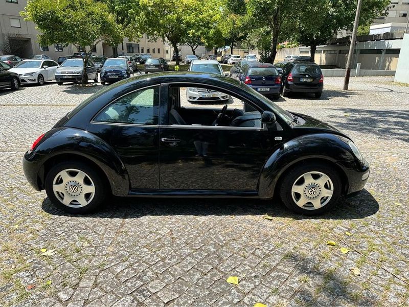 Volkswagen New Beetle • 1999 • 231,000 km 3