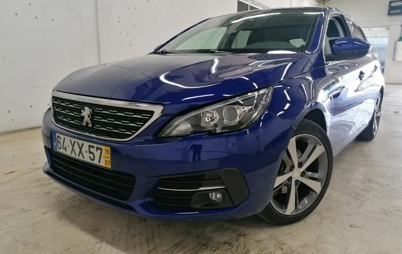 Peugeot 308 • 2019 • 44,000 km 2