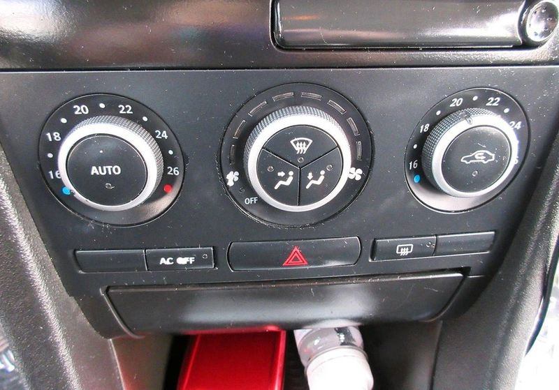 Saab 9-3 • 2011 • 149,999 km 4