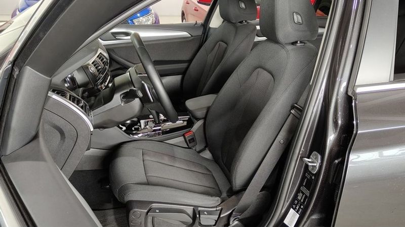 BMW X4 • 2021 • 46,200 km 10