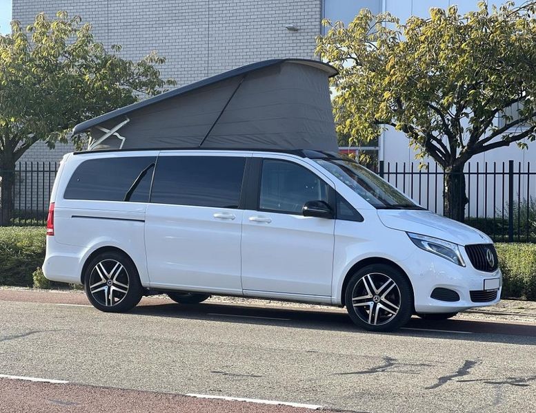 Mercedes-Benz 210 Van • 2018 • 101,000 km 1
