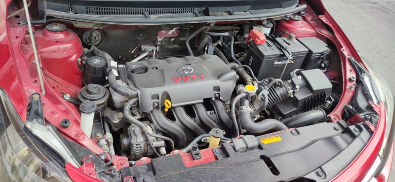 Toyota Yaris • 2014 • 84,000 km 6