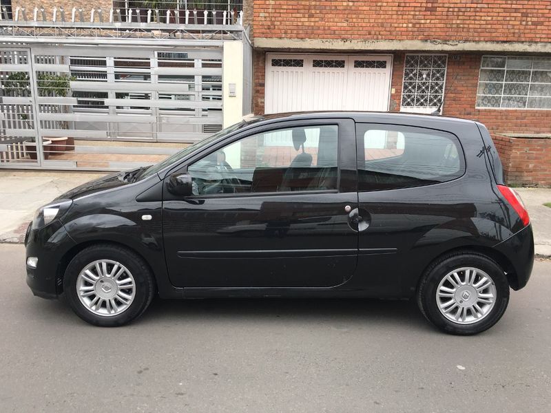 Renault Twingo • 2014 • 157,000 km 2