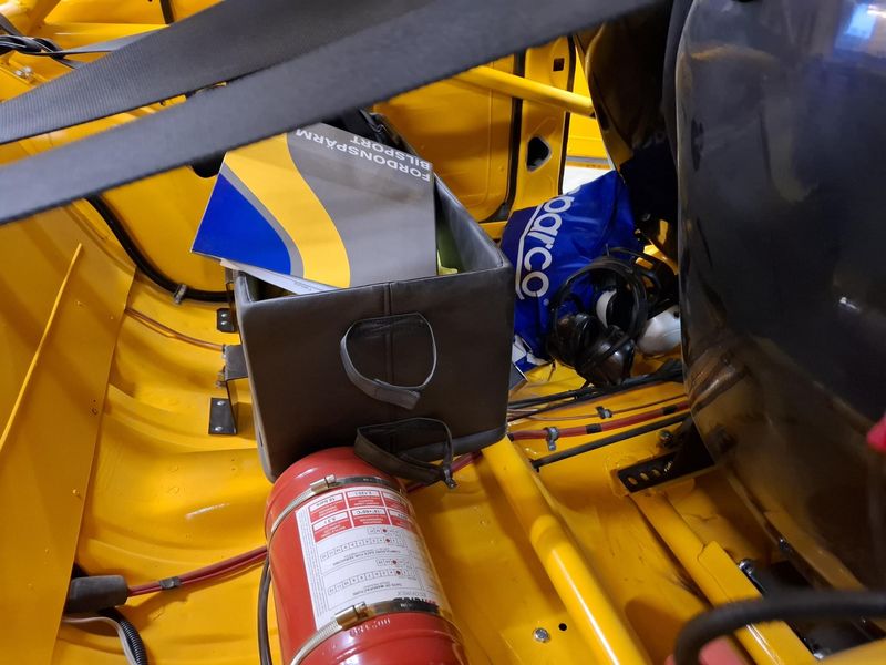 Volvo 240 • 1980 • 100 km 4