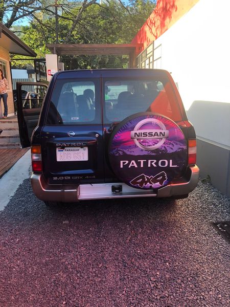 Nissan Patrol • 2001 • 165,000 km 3