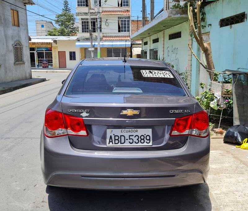 Chevrolet Cruze • 2012 • 135,000 km 4