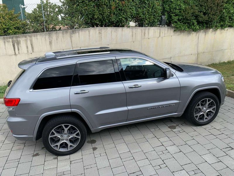 Jeep Grand Cherokee • 2019 • 142,000 km 11