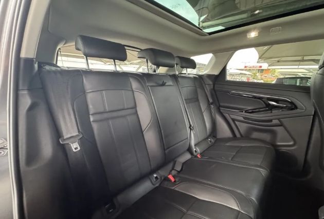 Land Rover Range Rover Evoque • 2021 • 46,221 km 4