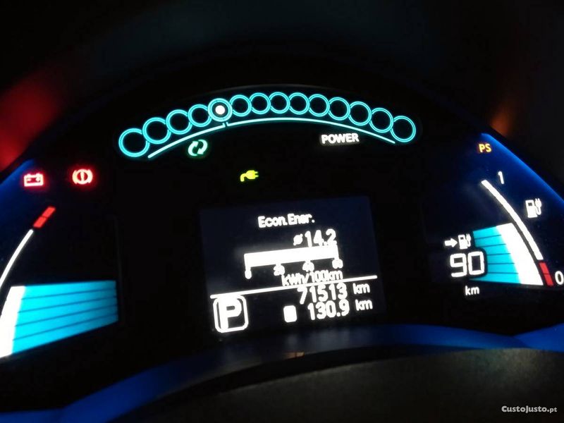 Nissan Leaf • 2017 • 70,000 km 2