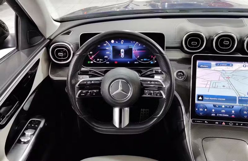 Mercedes-Benz C-Class • 2023 • 87,221 km 12