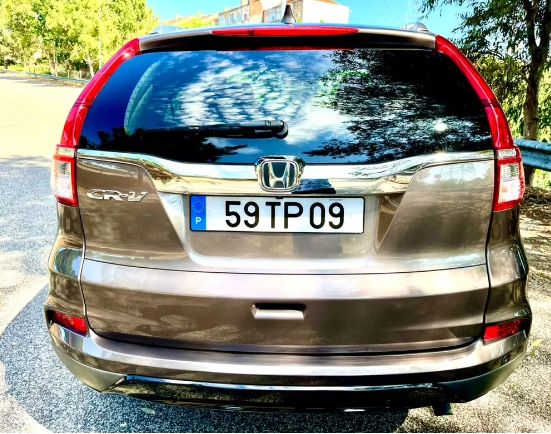 Honda CR-V • 2017 • 93,000 km 2