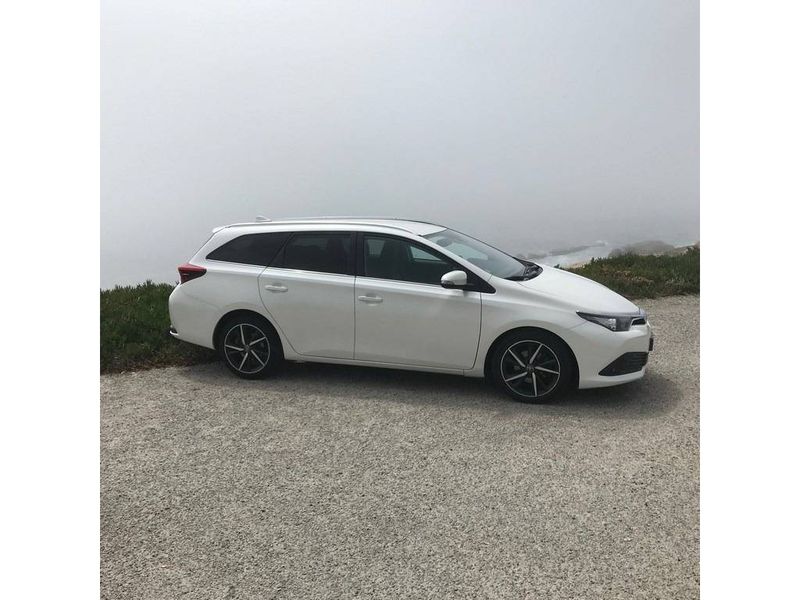 Toyota Auris • 2017 • 155,000 km 1