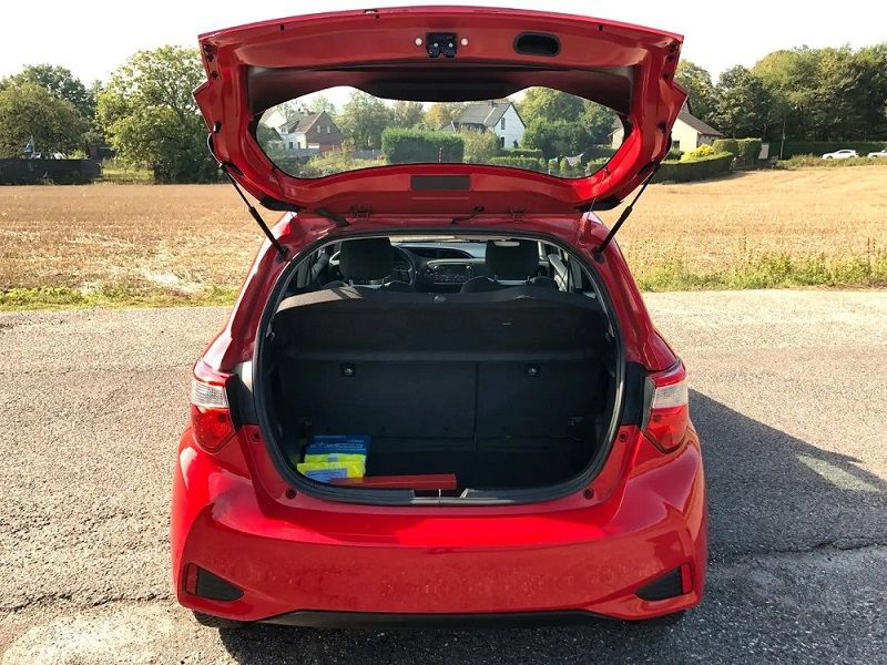 Toyota Yaris • 2018 • 55,400 km 6