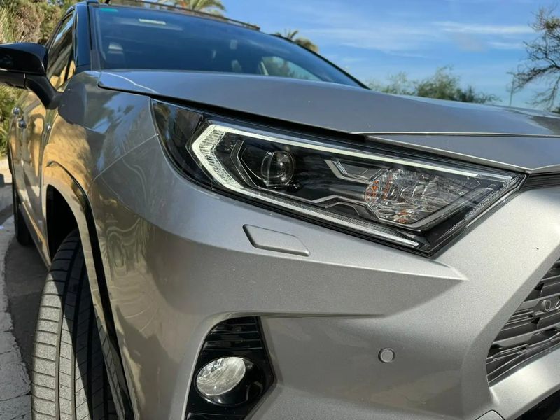 Toyota RAV4 • 2020 • 71,000 km 9