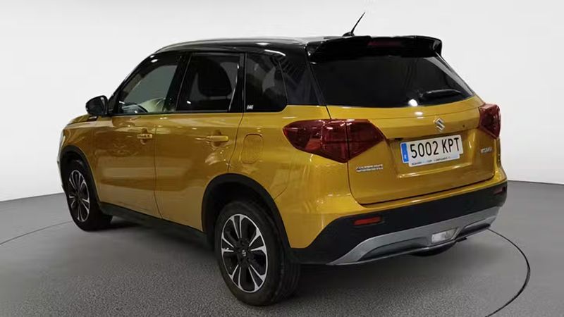 Suzuki Vitara • 2018 • 119,101 km 3