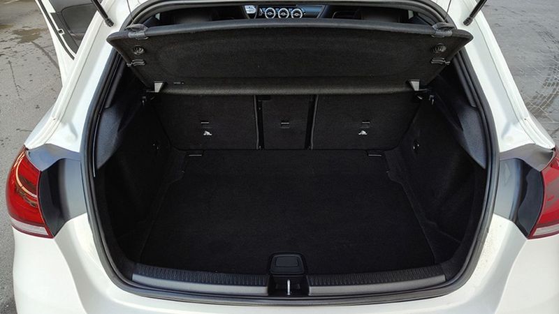 Mercedes-Benz A-Class • 2018 • 126,671 km 4