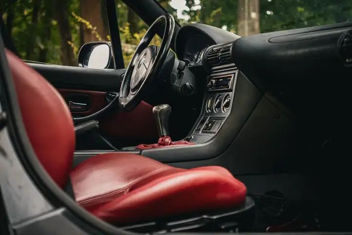 BMW Z3 • 2000 • 200,000 km 1