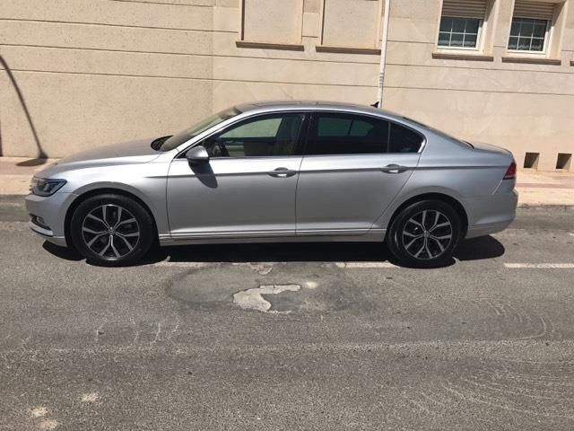 Volkswagen Passat • 2016 • 170,000 km 3