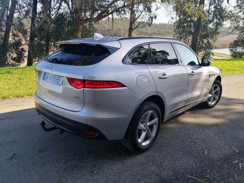 Jaguar F-Pace • 2018 • 79,000 km 1