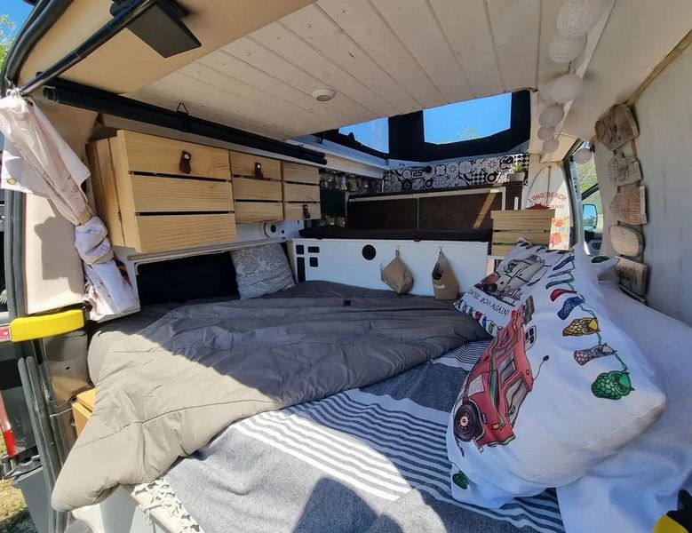 Ford Transit • 2015 • 104,000 km 11