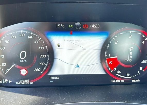 Volvo V90 • 2016 • 119,000 km 6