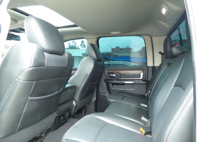 Dodge Ram Pickup 2500 • 2013 • 140,000 km 2