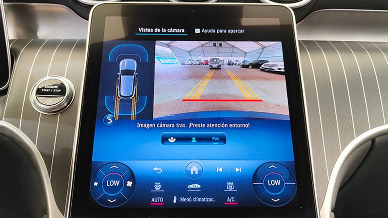 Mercedes-Benz GLC • 2023 • 11,750 km 7