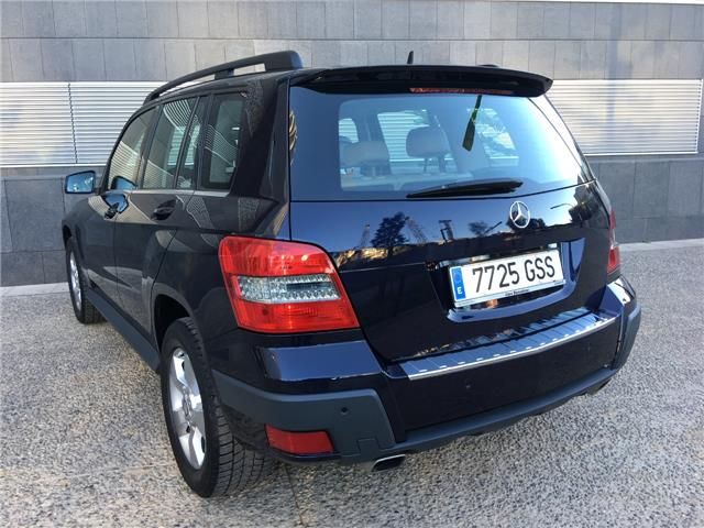 Mercedes-Benz GLK • 2010 • 214,000 km 6