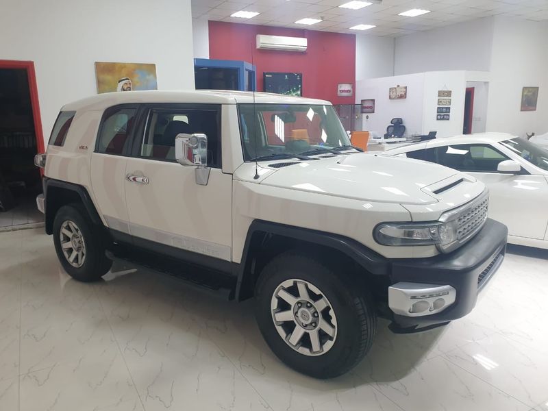Toyota FJ Cruiser • 2018 • 2 km 1